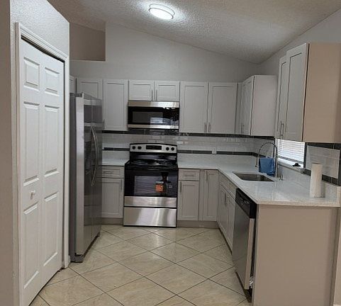 5th image of 646 Koala Ct