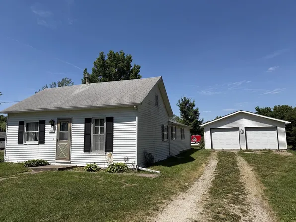 203 S Douglas St, Loraine, IL 62349