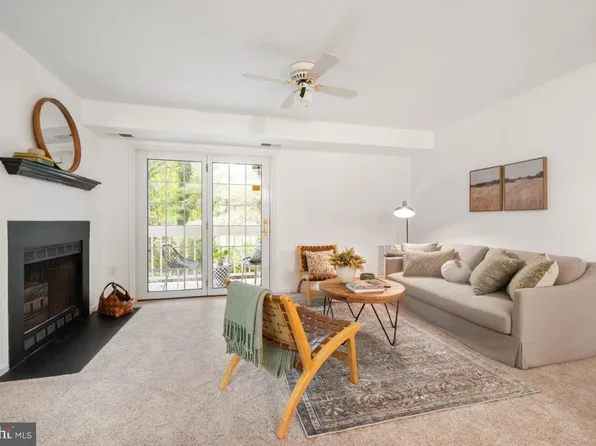 8600 Shadwell Dr Unit 5, Alexandria, VA 22309