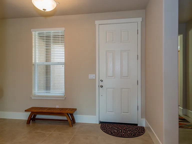 1843 N Whitehorse Ln — Photo 3
