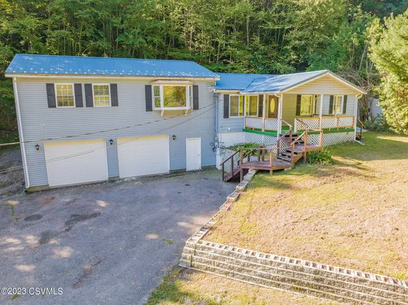 4 Fairview Dr, Bloomsburg, PA 17815