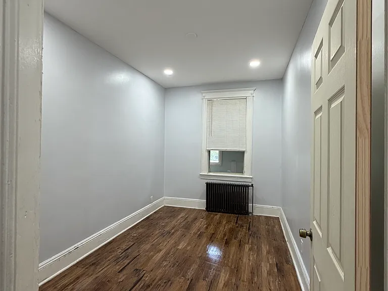 129 W 26th St #2 — Photo 10