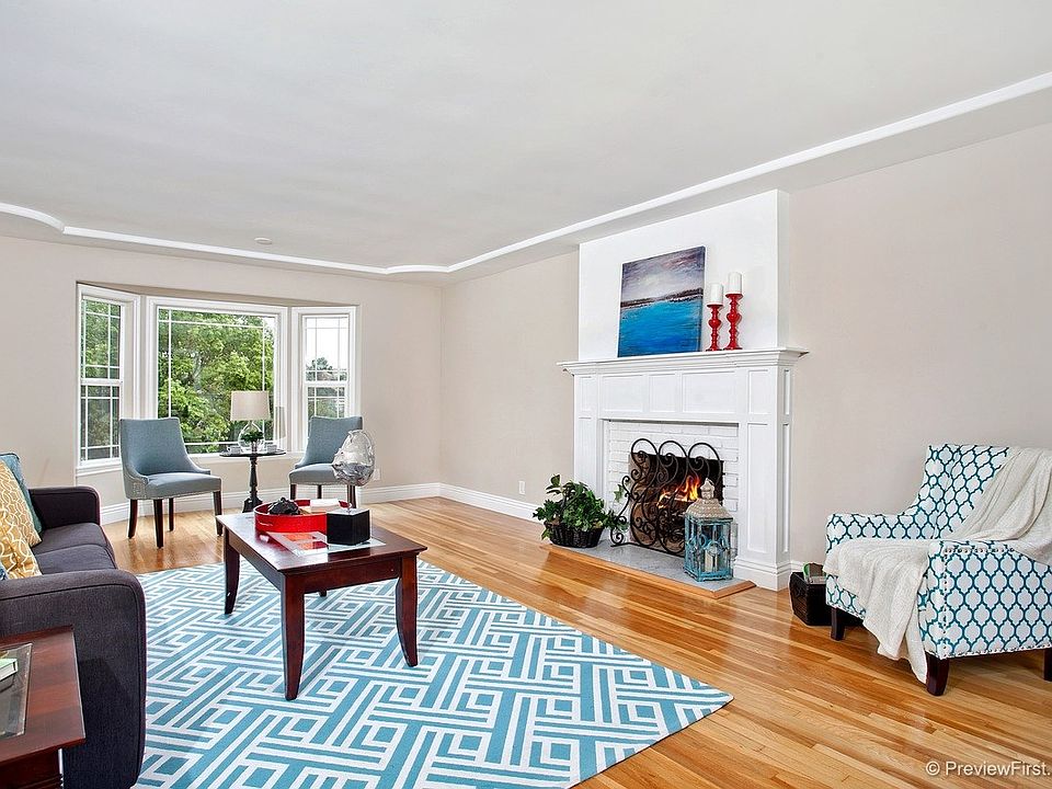 1st image of 500 Kingsford St