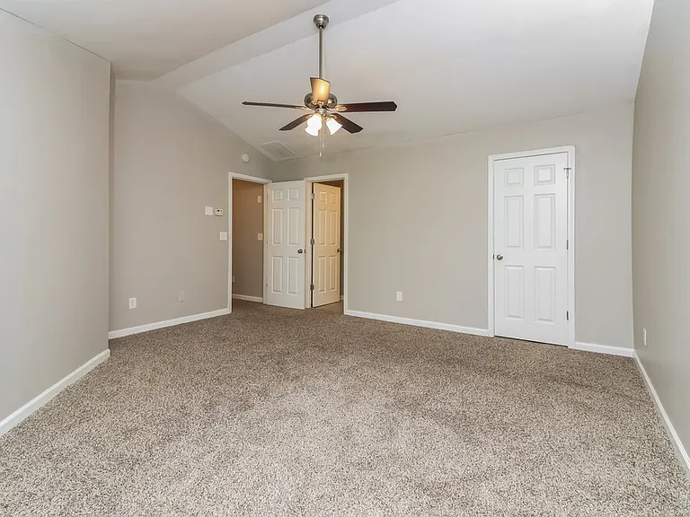 3643 Uppark Dr — Photo 12
