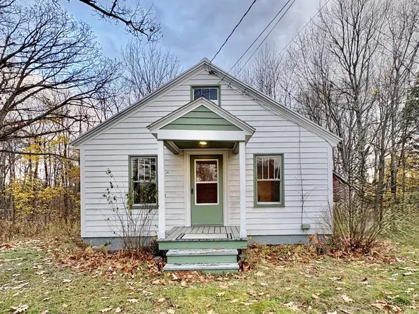 43 Washington St, Waterville, ME 04901
