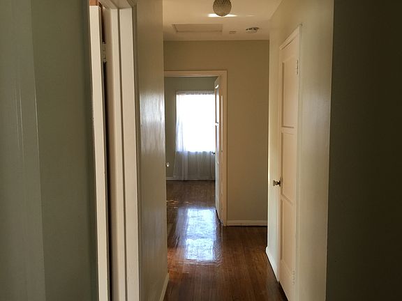 3rd image of 3733 Charlemagne Ave