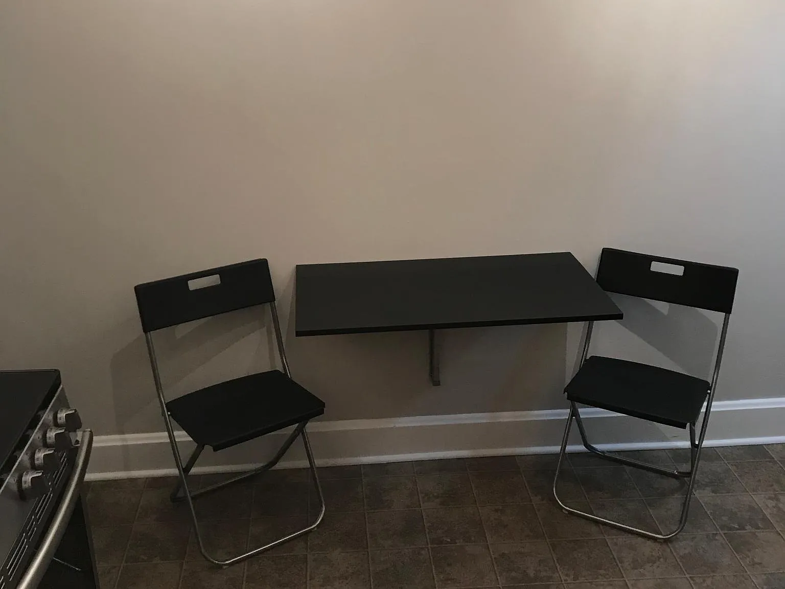 Studio, 400 sqft, $849 — Photo 3