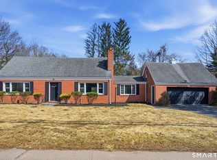 35 Dyer Avenue, Canton, CT 06019