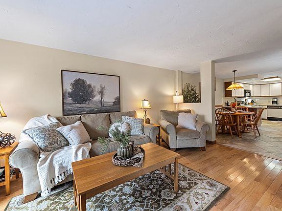 4th image of 182 Pinnacle Road #6