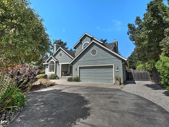 2nd image of 455 Miramar Dr