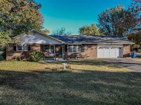 291 Farmers Ln, Lebanon, MO 65536