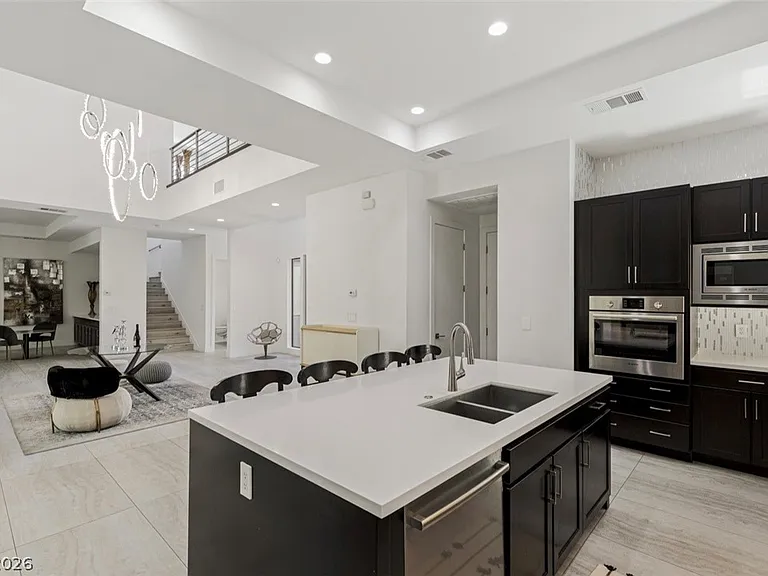 47 Pristine Glen St — Photo 23
