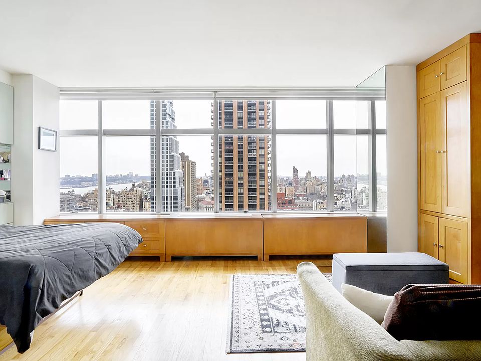 1st image of 160 W 66th St APT 34C