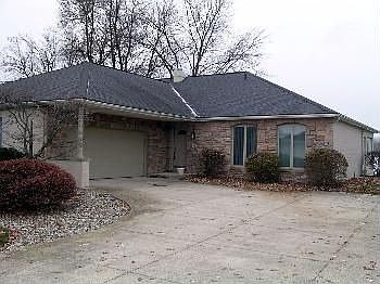 1st image of 24 Fairlane Dr