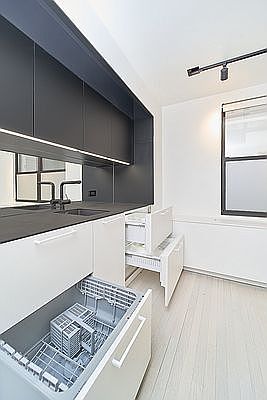 5th image of 237 Madison Ave #508