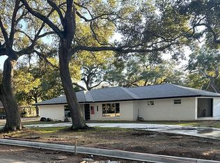 206 King Dr, Columbus, TX 78934
