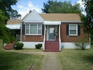 1st image of 2504 Vancouver Dr NW