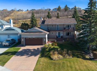 249 SW Chinook Dr, Cochrane, AB T4C1E4