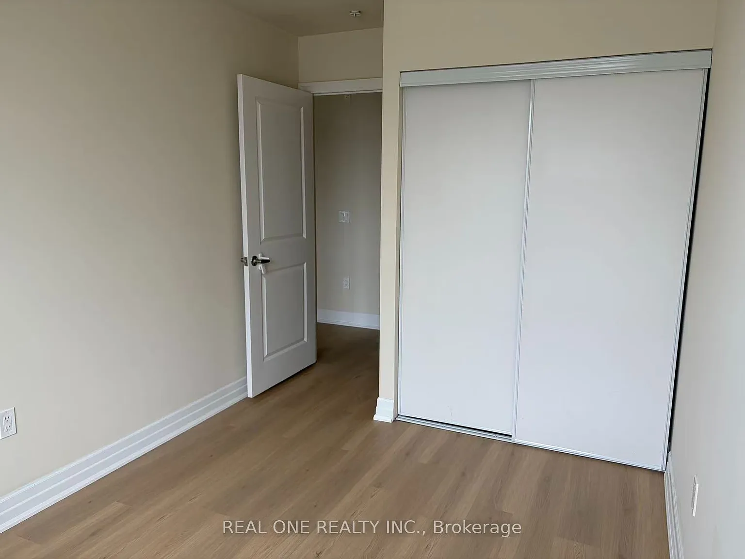 2 bed, $2,450 — Photo 4