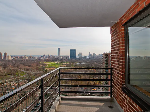 382 Central Park West image 7 of 7