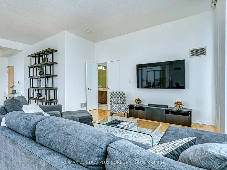 65 Bremner Blvd #5303 — Photo 7