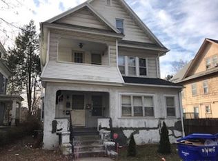 844 Chestnut St, Springfield, MA 01107