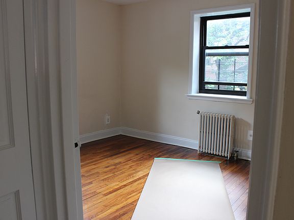 5th image of 20-68 27th St APT 3C