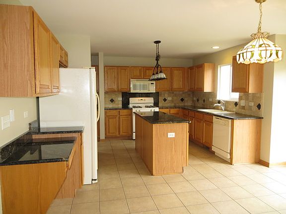 5th image of 225 Glendale Dr