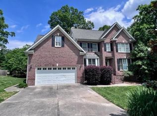 118 Glenmore Rd, Cary, NC 27519