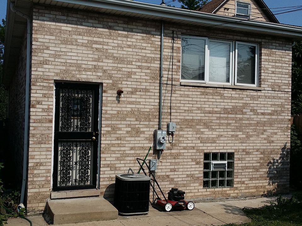 2nd image of 4428 S Mozart St