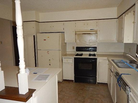 5th image of 12570 Crowfoot Ct