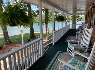 7621 Skyline Dr, Sherrills Ford, NC 28673