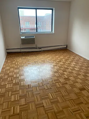 Rented by Queens Apartments Realty LLC | media 2