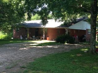702 Lanis Dr., Baxter, TN 38544