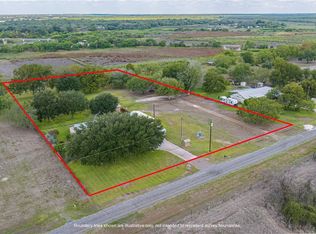 162 Peninsula Dr, Mathis, TX 78368