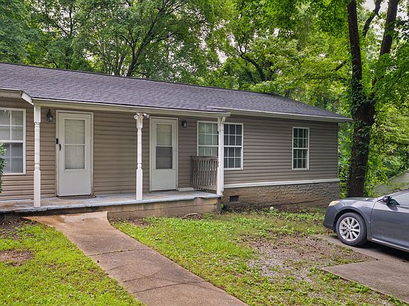 3rd image of 3101 Engert Dr