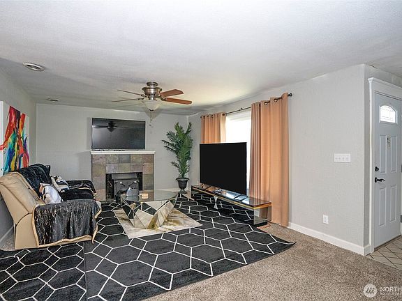 4th image of 9607 Seeley Lake Drive SW