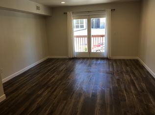 25 Lincoln Ave APT 1, Iowa City, IA 52246