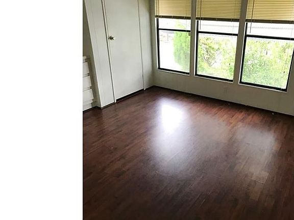 3rd image of 2240 SW 51st Ct