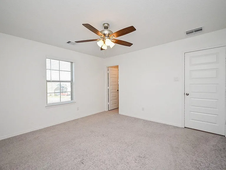 5706 Embracement Ln — Photo 17