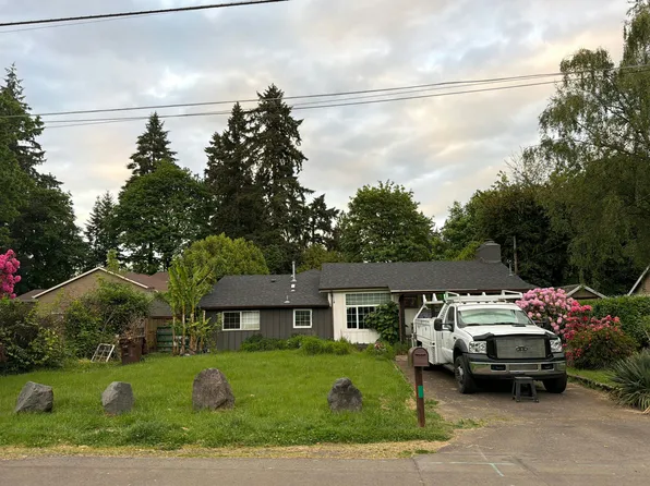 19510 SE Kay St, Milwaukie, OR 97267