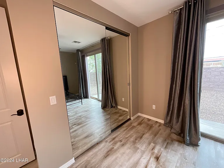 649 Avenida Laredo #101A — Photo 15
