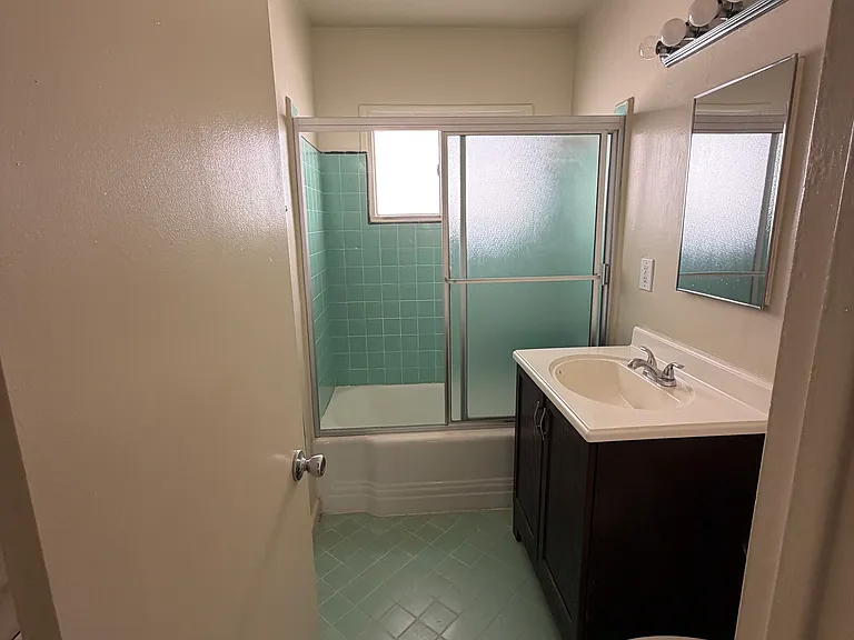 Magnolia Apartments — Photo 16