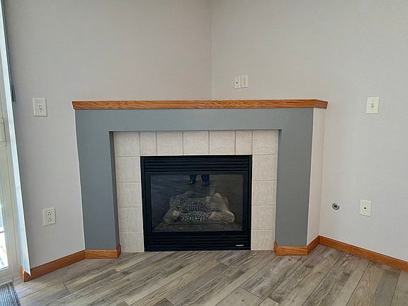 3rd image of 600 Colton Cir NE