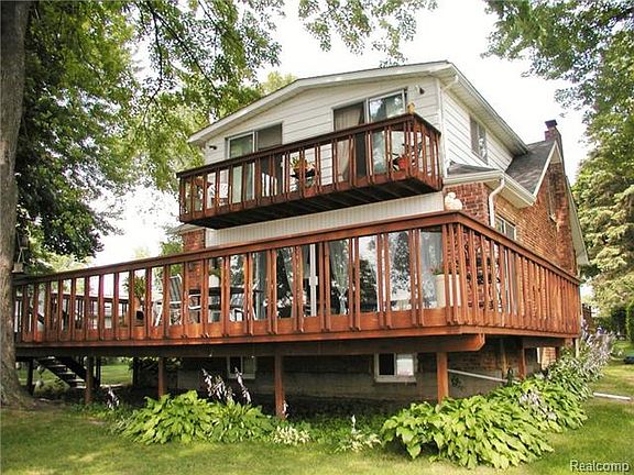 4th image of 2525 Blair Dr