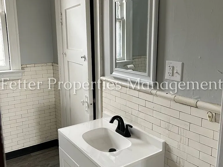 3616 Stringtown Rd — Photo 23