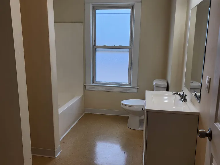 3501 E 93rd St #301 — Photo 5