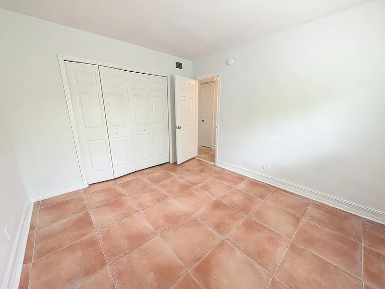 3007 N Andrews Ave — Photo 9