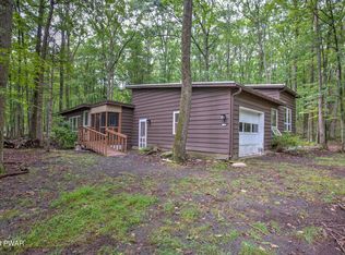 76 Whitney Lake Rd, Hawley, PA 18428