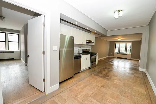 Rented by Bruma Realty LLC | media 6